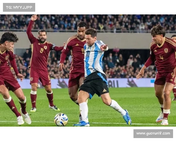 梅西从少年到巨星的小赛冠军之路与成长历程分析 梅西从少年到巨星的小赛冠军之路与成长历程分析