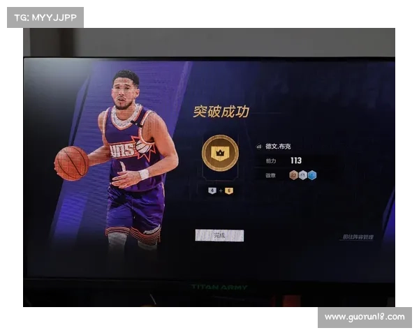 布克2015年以18岁加盟NBA 成为当时最年轻球员开启辉煌职业生涯