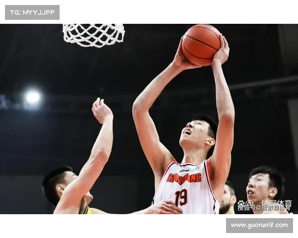 弗雷德绝杀制胜球助球队赢得关键比赛胜利