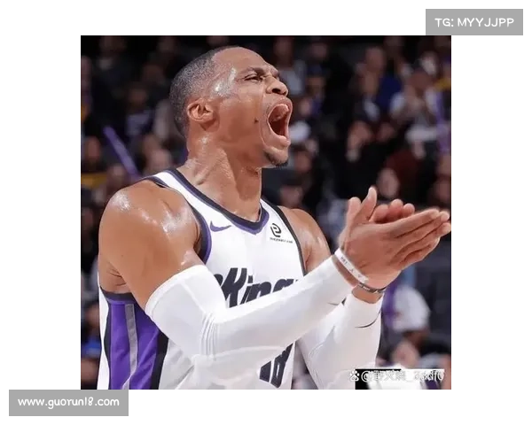 拉塞尔·威斯布鲁克2016赛季创下三双记录引领历史进程再度突破